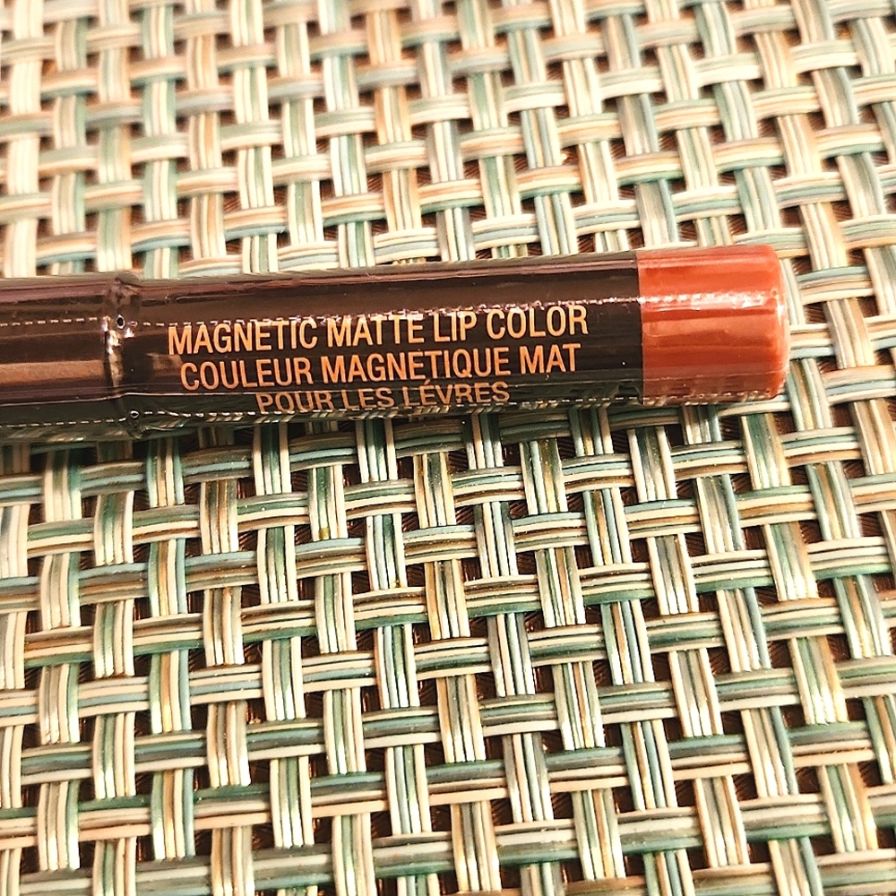 NUDESTIX MAGNETIC EYE & LIP - Picture 2 of 6